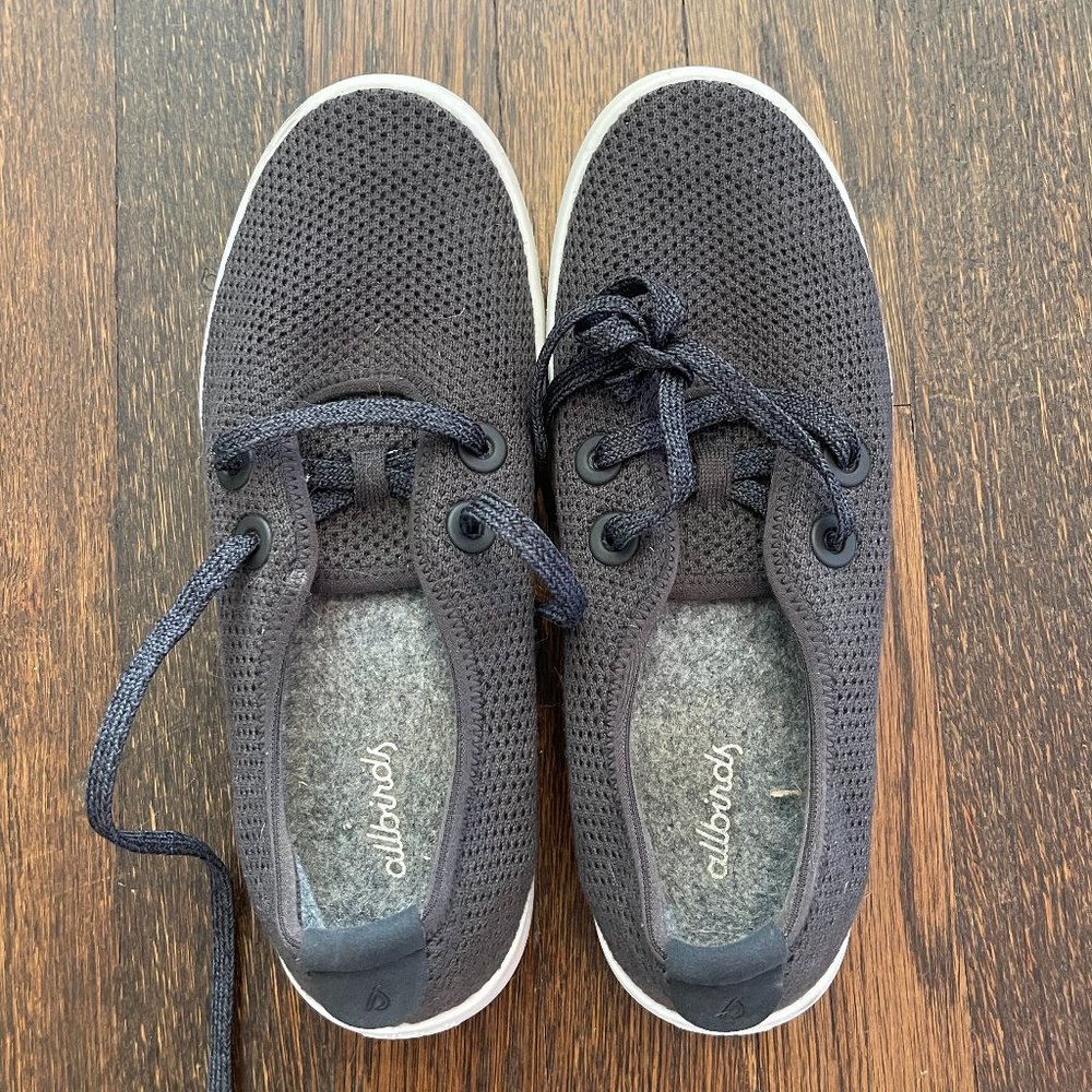 Allbirds Women's Tree Skippers - Kauri Jo (Charcoal Upper / White Sole) - Size 7